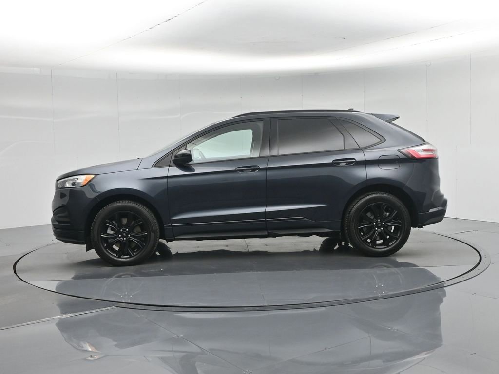 Certified 2022 Ford Edge SE w/ Black Appearance Package image 22