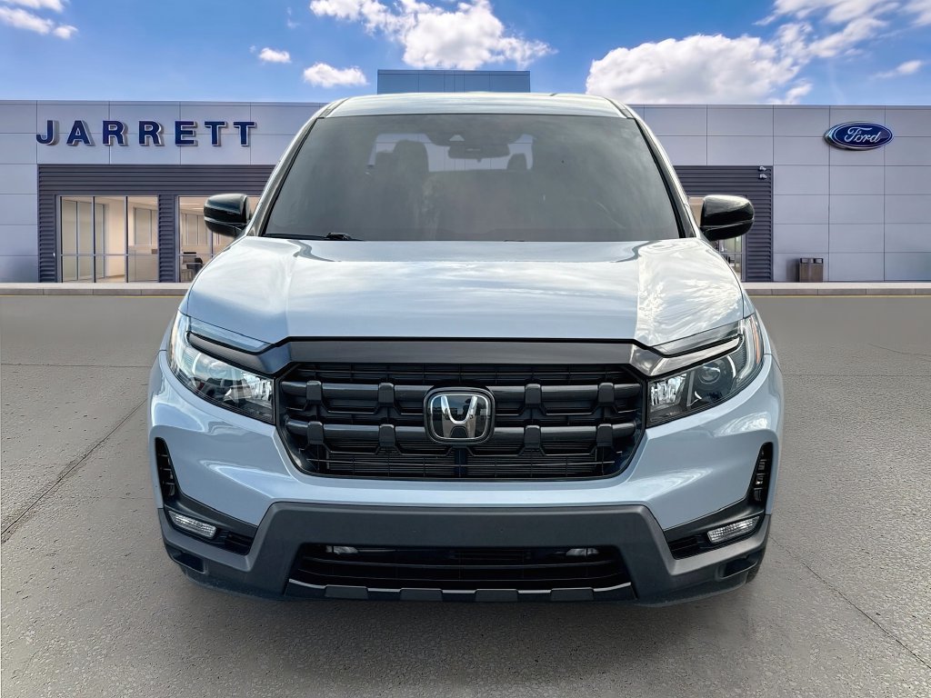 Used 2025 Honda Ridgeline Sport image 2