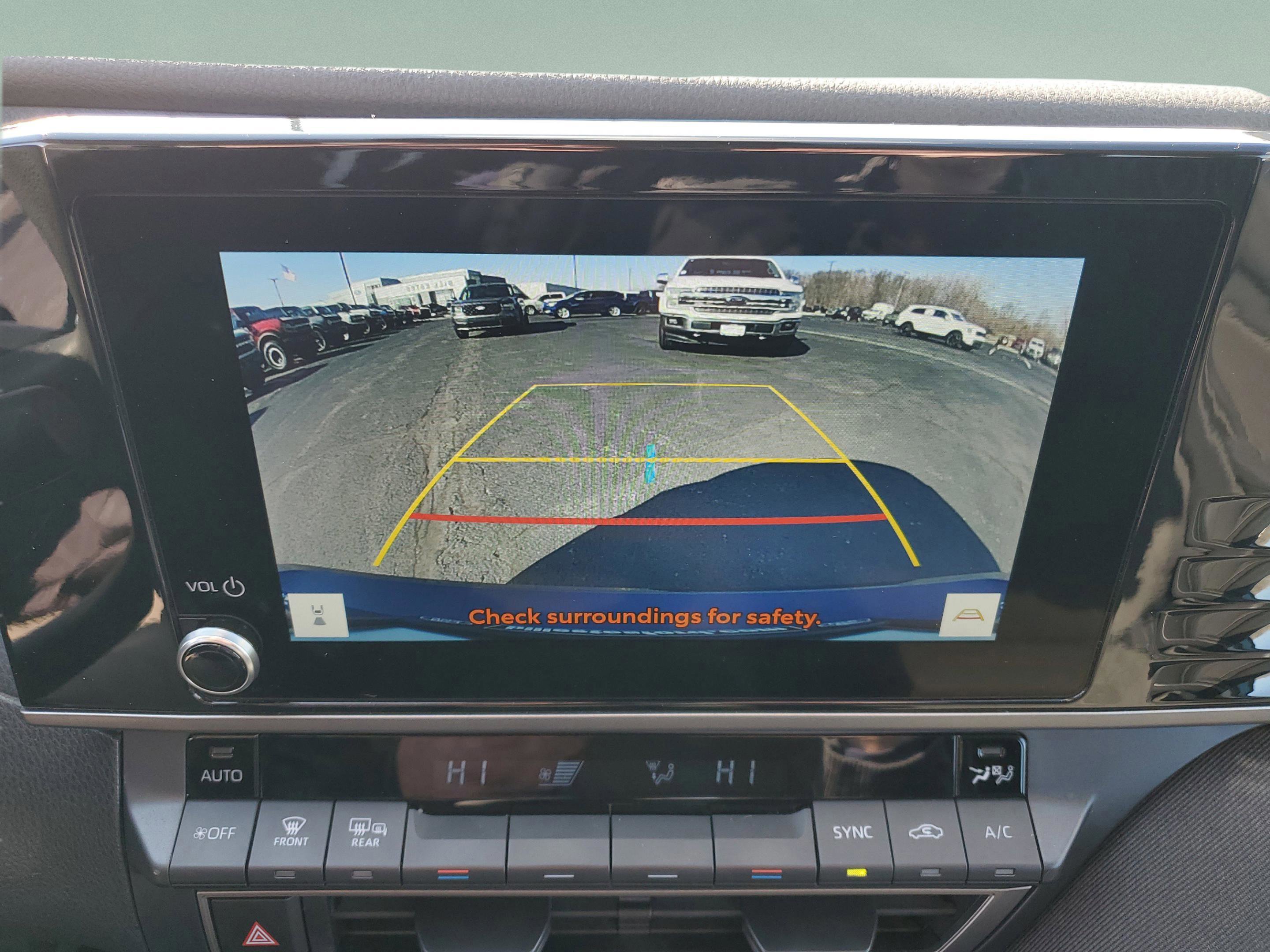 Used 2025 Toyota Camry LE image 30