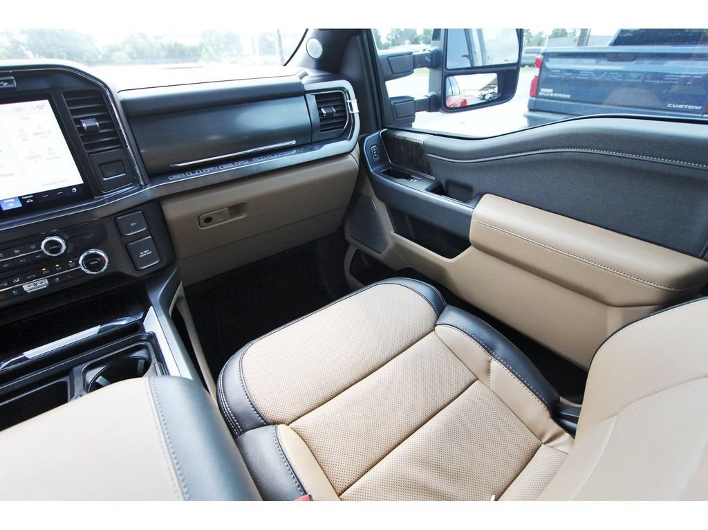 Certified 2024 Ford F350 Lariat w/ Lariat Ultimate Package AWD/4WD image 13