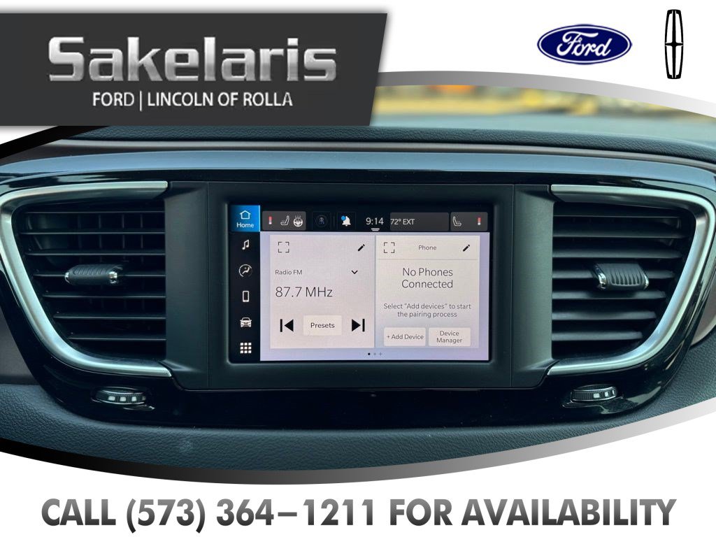 Used 2023 Chrysler Voyager LX FWD image 22