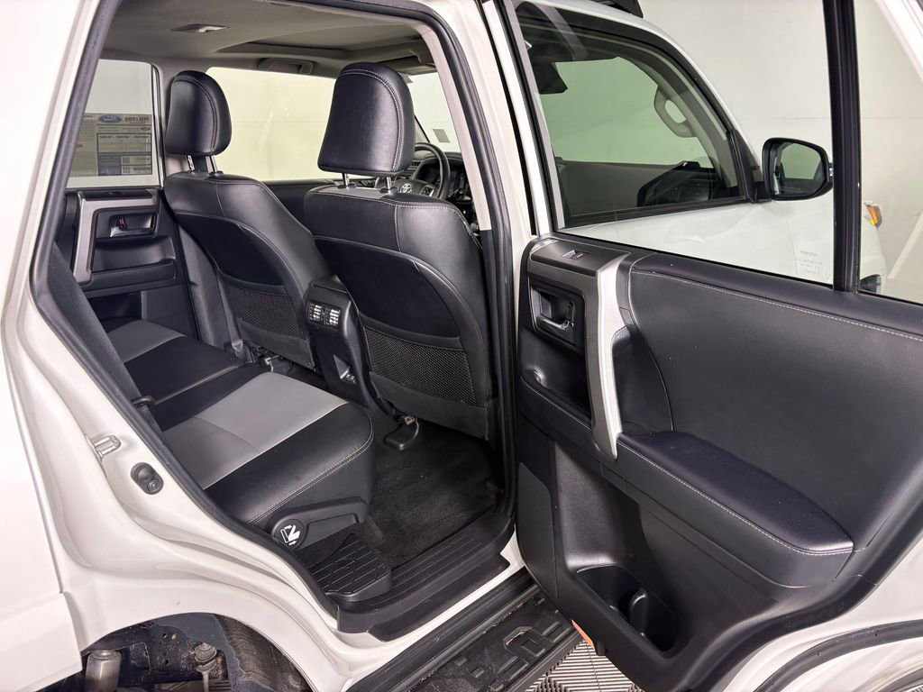 Used 2021 Toyota 4Runner SR5 Premium w/ Moonroof Package AWD/4WD image 34