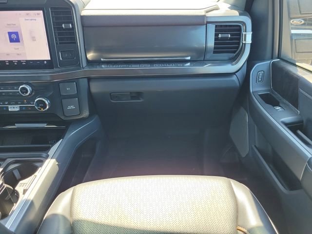 Certified 2025 Ford F250 Lariat w/ Chrome Package image 12