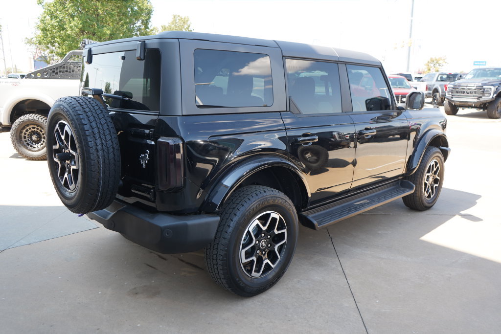 Certified 2025 Ford Bronco Outer Banks AWD/4WD image 11
