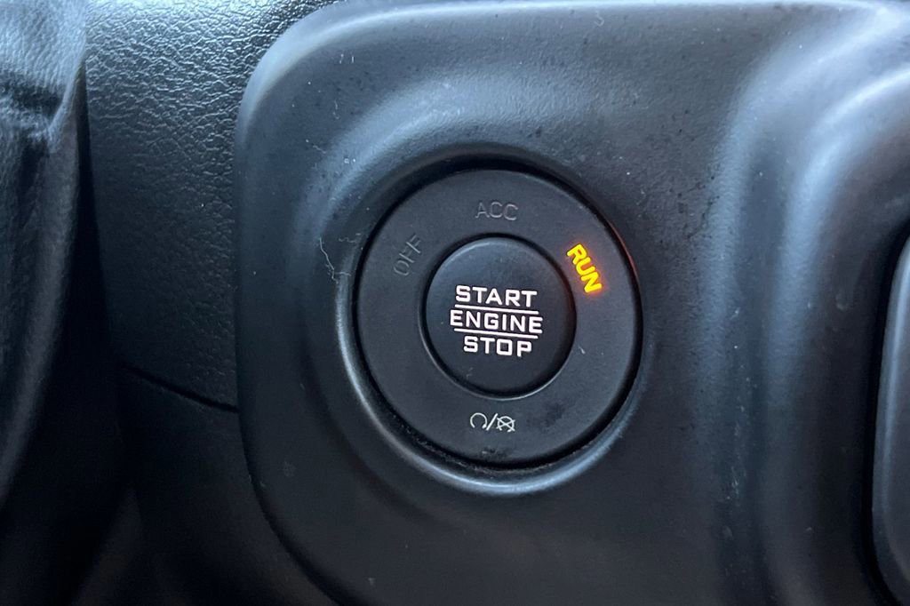 Used 2021 Jeep Gladiator Sport image 25