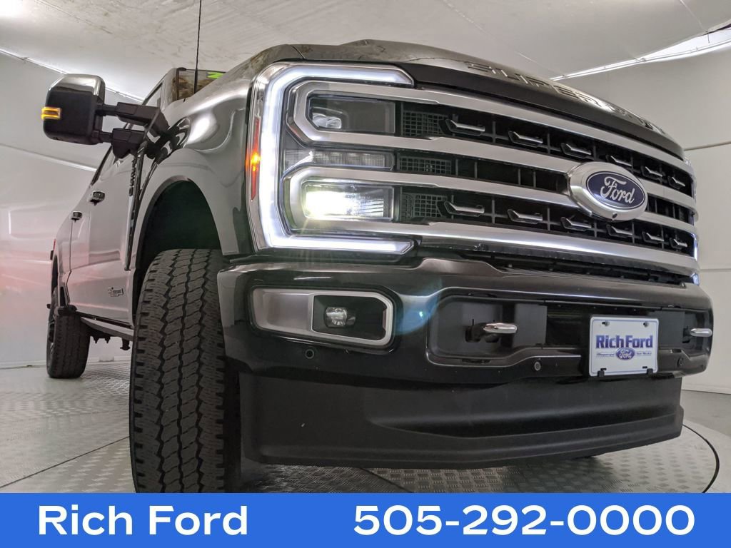 Certified 2024 Ford F250 Platinum image 31