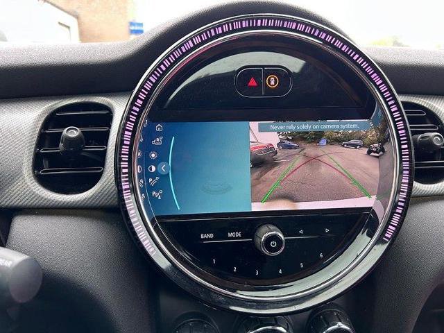 Used 2023 MINI Cooper 2-Door Hardtop image 21