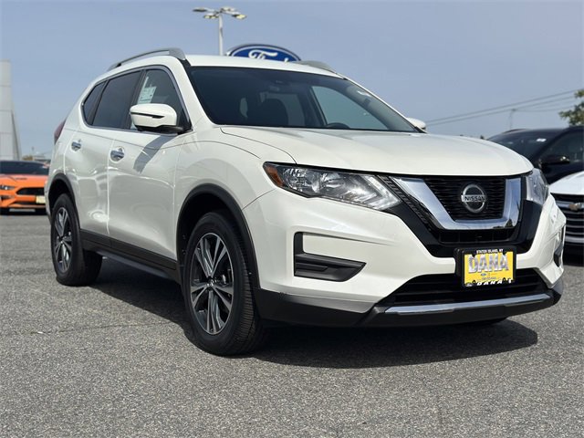 Used 2019 Nissan Rogue SV w/ Premium Package image 8