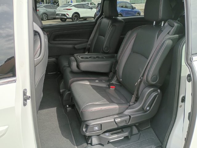 Used 2025 Honda Odyssey Sport-L image 25
