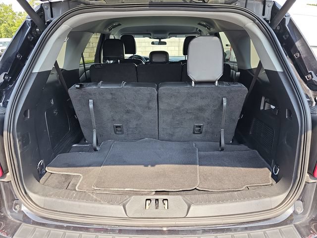 Certified 2023 Ford Explorer XLT w/ Equipment Group 202A AWD/4WD image 13