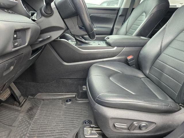 Used 2021 Toyota Highlander XLE FWD image 18