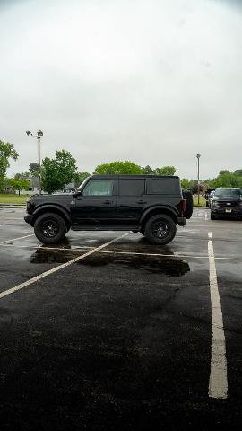 Certified 2025 Ford Bronco Outer Banks w/ Sasquatch Package AWD/4WD image 12