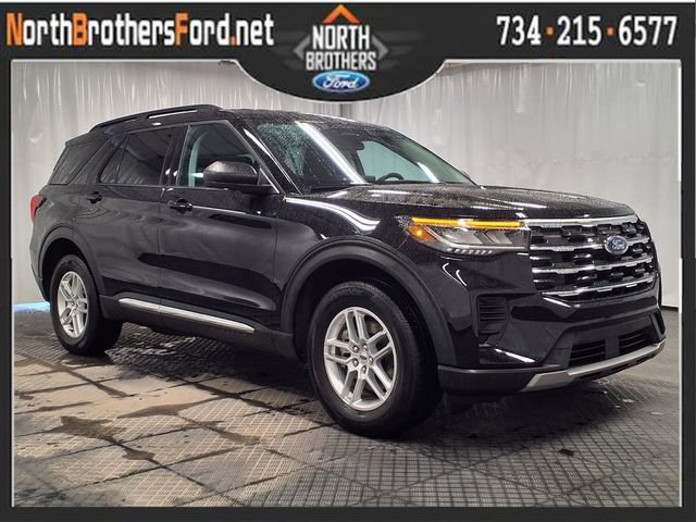 Certified 2025 Ford Explorer Active image 1