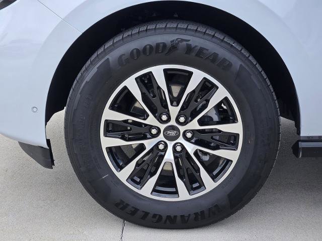 Certified 2025 Ford Expedition Max Platinum AWD/4WD image 14