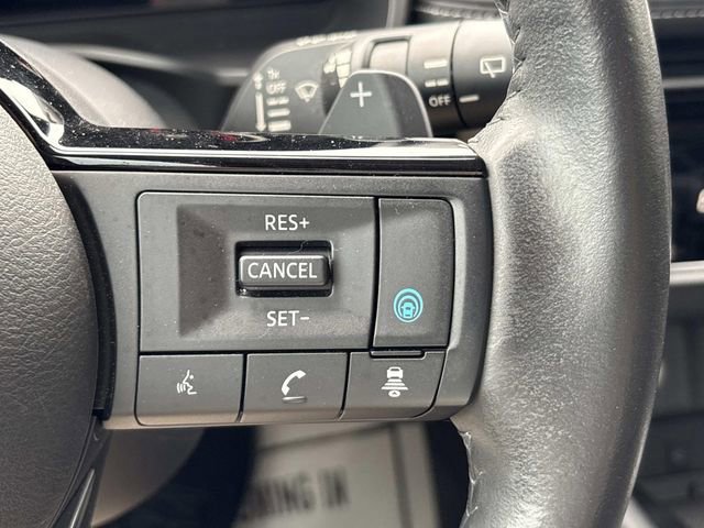 Used 2021 Nissan Rogue Platinum image 32