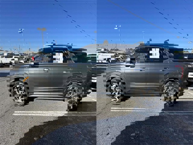 Used 2021 Hyundai Palisade Calligraphy image 5