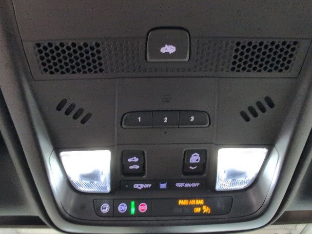 Certified 2023 Cadillac XT5 Sportv w/ Technology Package image 33