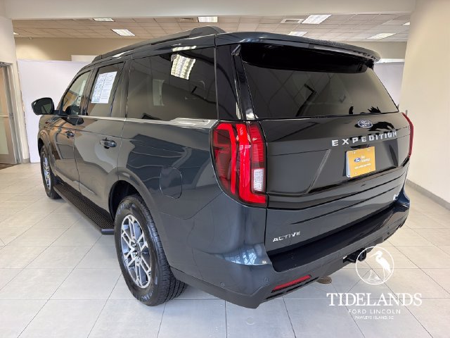 Certified 2025 Ford Expedition Active RWD image 6