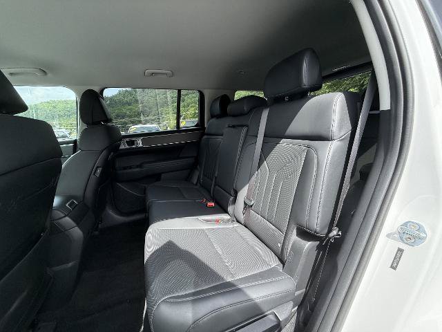 Used 2026 Hyundai Santa Fe SEL AWD/4WD image 8