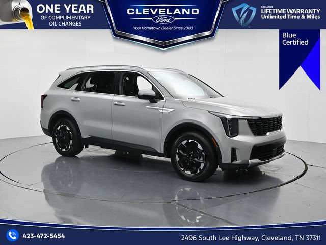 Used 2025 Kia Sorento S