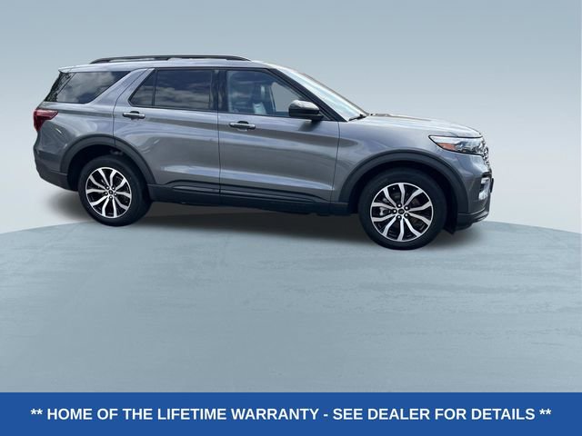 Certified 2024 Ford Explorer ST AWD/4WD image 2