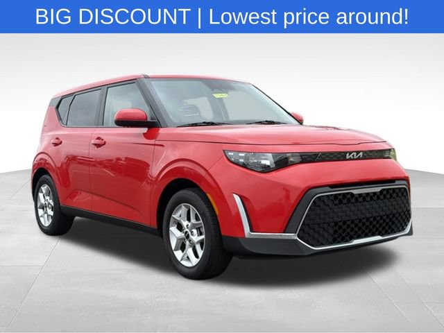 Used 2024 Kia Soul LX w/ Option Group 015 FWD image 1
