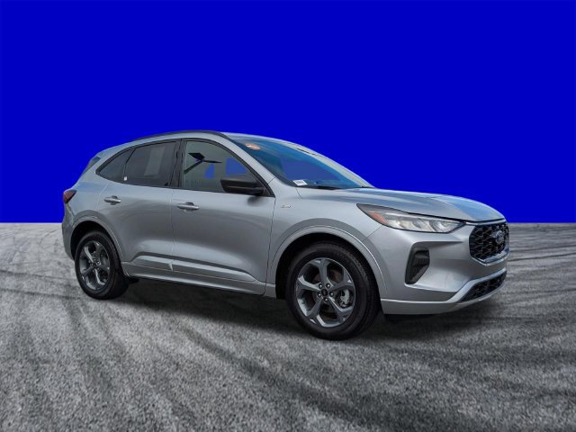 Certified 2023 Ford Escape ST-Line w/ Tech Pack #1 FWD image 2