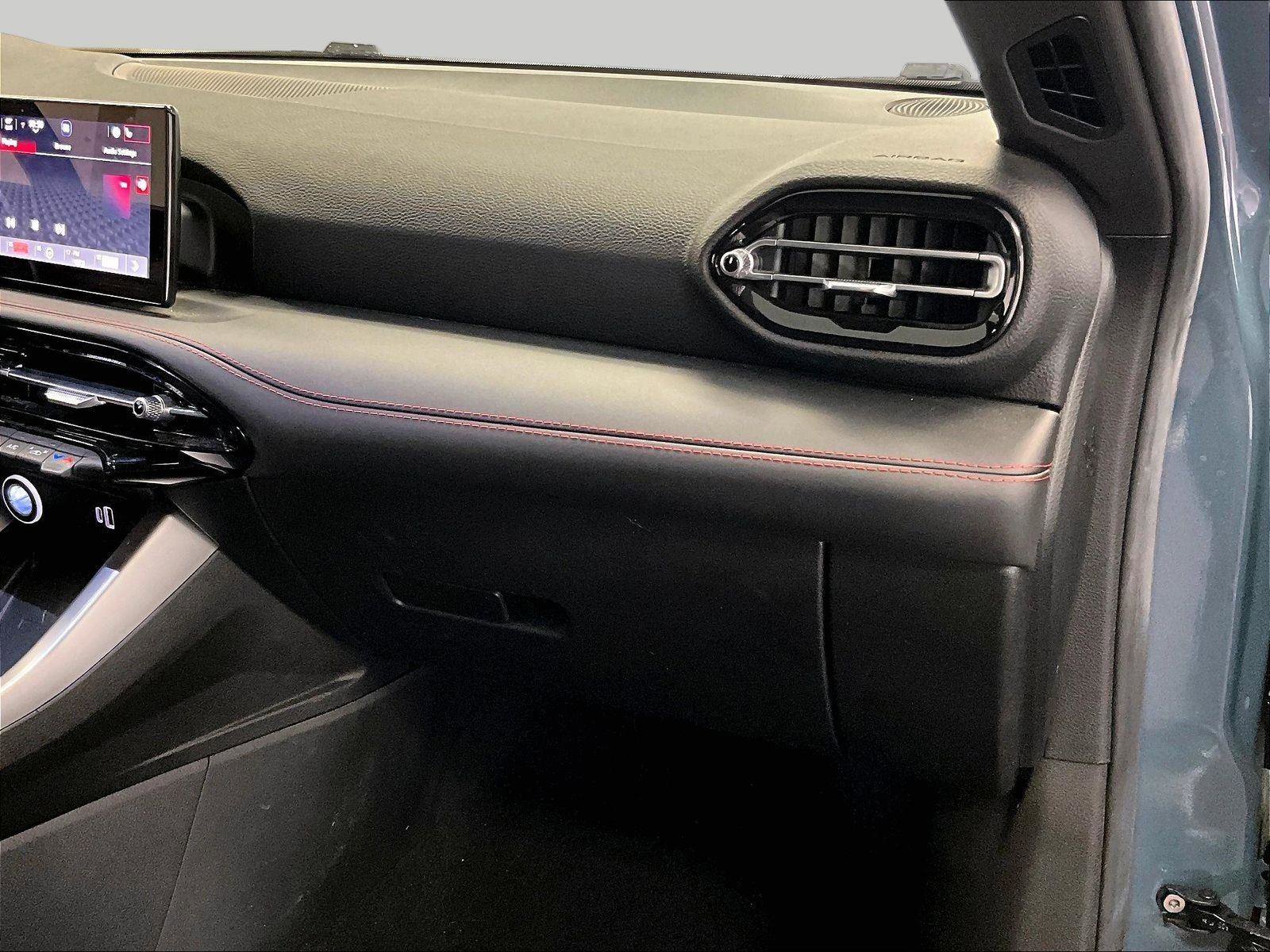 Used 2024 Dodge Hornet R/T Plus w/ R/T Blacktop Package AWD/4WD image 15