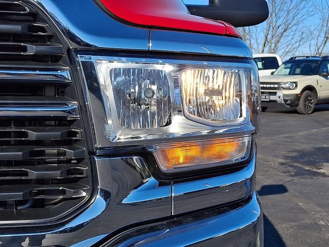Used 2022 RAM 3500 Tradesman w/ Towing Technology Group AWD/4WD image 9