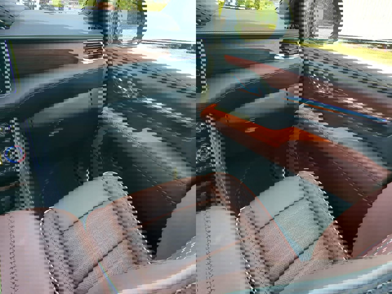 Used 2023 GMC Yukon XL Denali Ultimate image 15