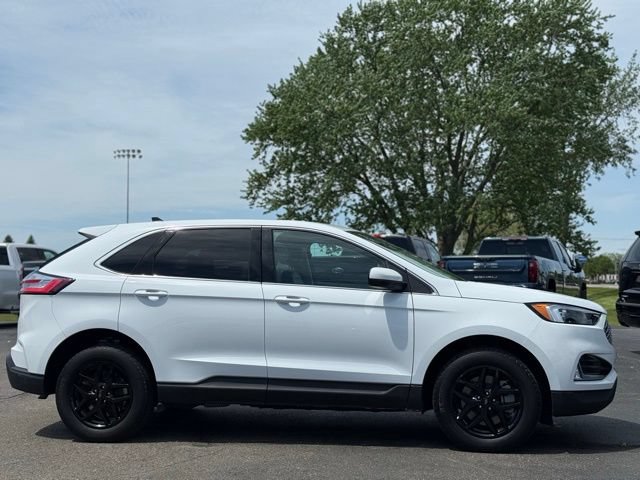Certified 2024 Ford Edge SEL w/ Convenience Package AWD/4WD image 37