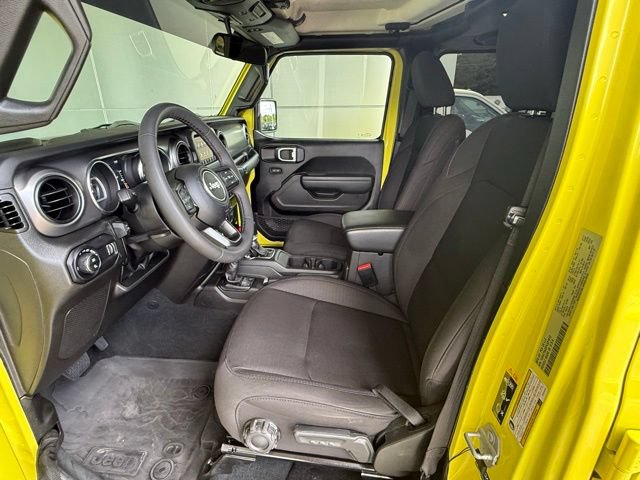 Used 2023 Jeep Gladiator Sport AWD/4WD image 12