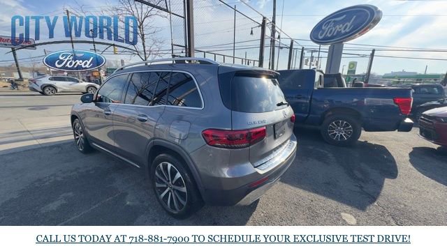 Used 2022 Mercedes-Benz GLB 250 w/ Premium Package Lite image 3