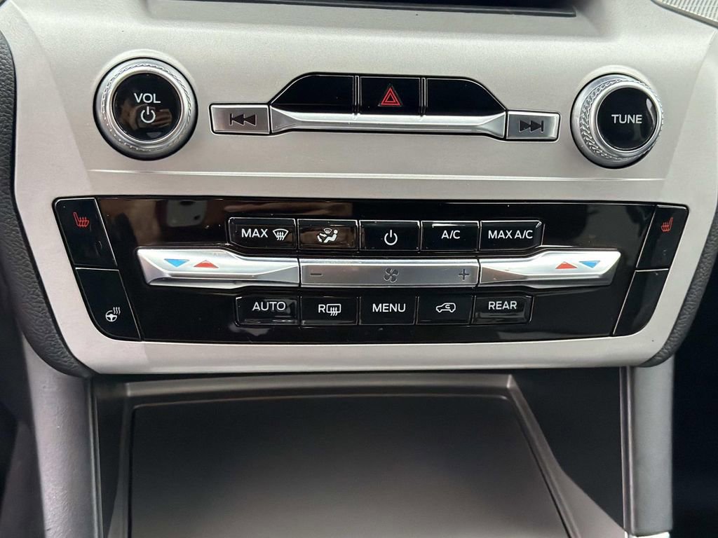 Certified 2023 Ford Explorer XLT w/ Equipment Group 202A image 15