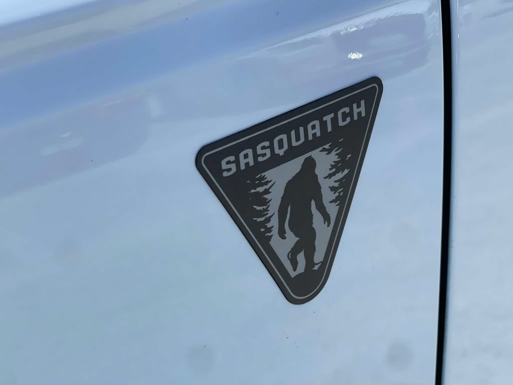 Certified 2022 Ford Bronco 4-Door w/ Sasquatch Package AWD/4WD image 9