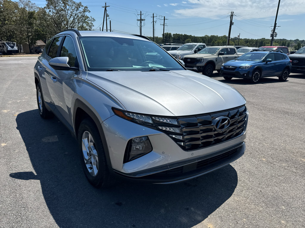 Used 2024 Hyundai Tucson SEL AWD/4WD image 3