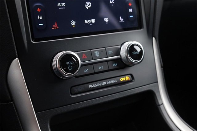 Certified 2024 Ford Edge SEL image 13