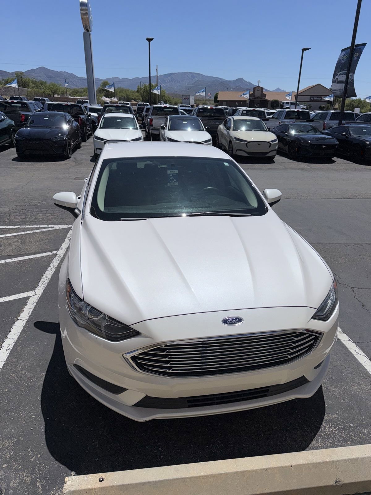 Certified 2018 Ford Fusion SE FWD image 8