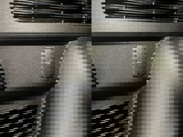 Certified 2024 Ford Escape Platinum image 37