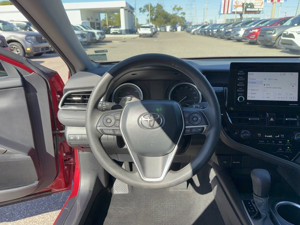 Used 2022 Toyota Camry LE image 30
