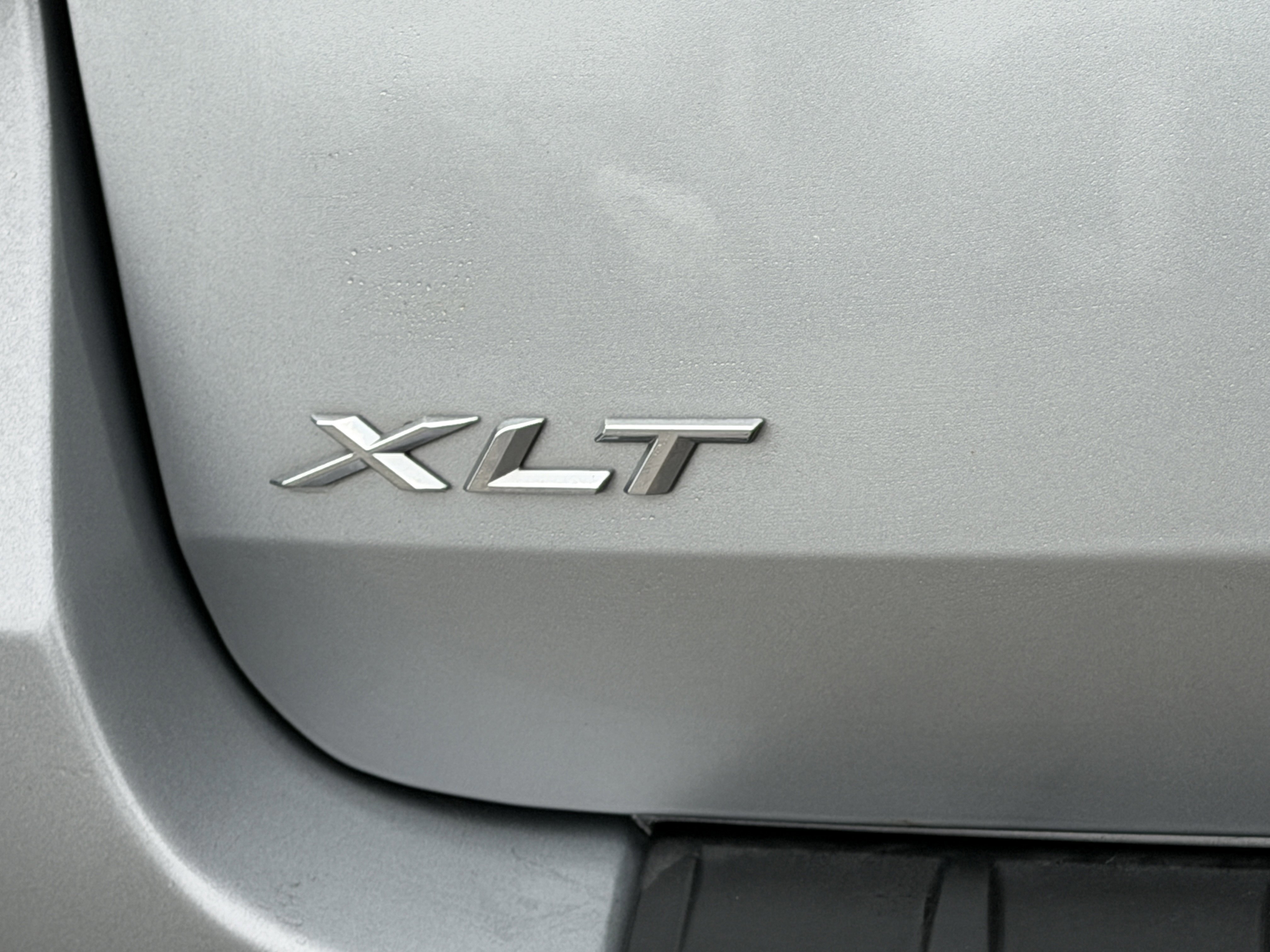 Certified 2022 Ford Explorer XLT image 9