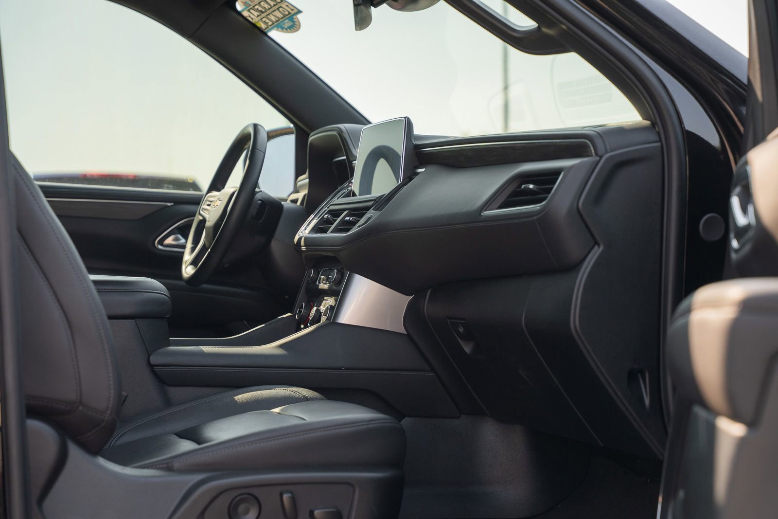 Used 2024 Chevrolet Tahoe LT image 14