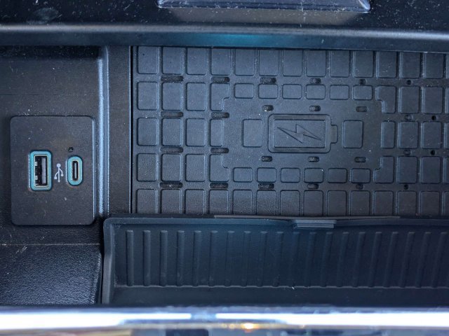 Certified 2024 Ford Expedition Max XLT RWD image 23