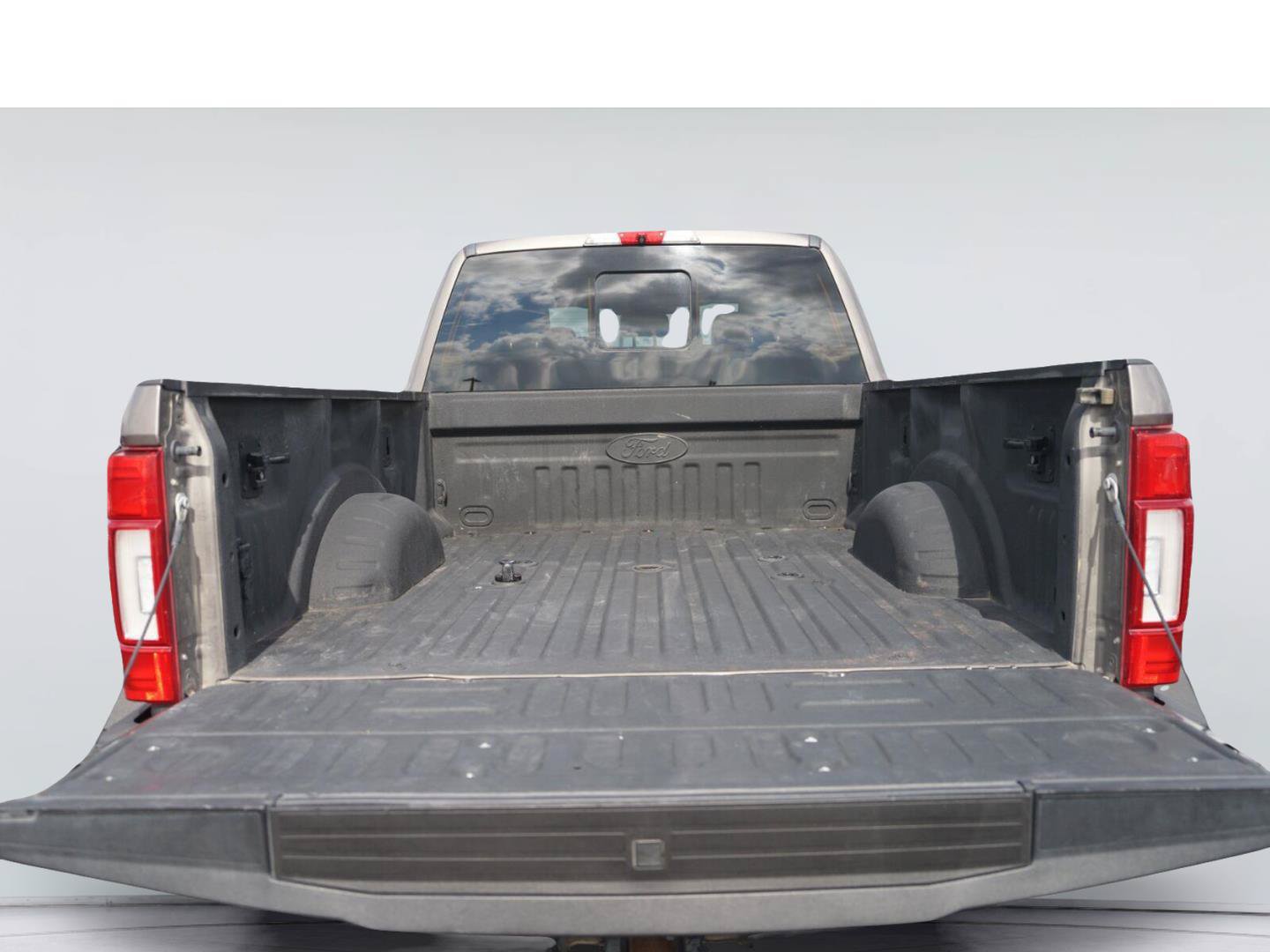 Certified 2022 Ford F250 King Ranch w/ Tremor Off-Road Package AWD/4WD image 32