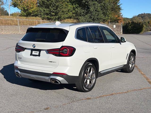 Used 2022 BMW X3 xDrive30i w/ Premium Package 2 AWD/4WD image 3