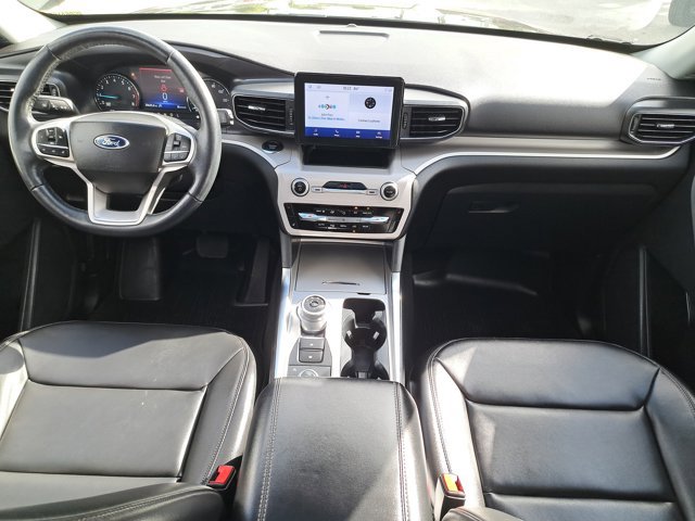 Certified 2023 Ford Explorer XLT w/ Equipment Group 202A image 15