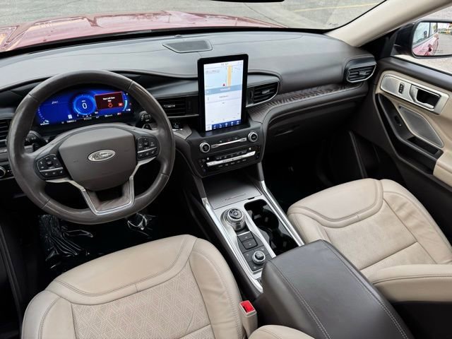 Certified 2020 Ford Explorer Platinum w/ Premium Technology Package AWD/4WD image 11
