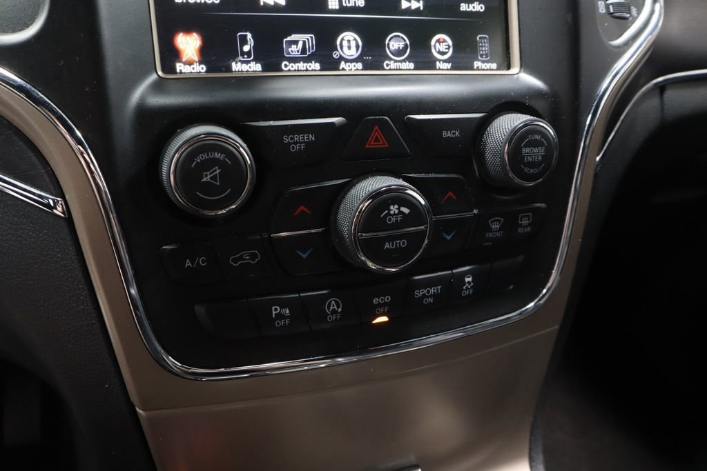 Used 2017 Jeep Grand Cherokee Limited image 33