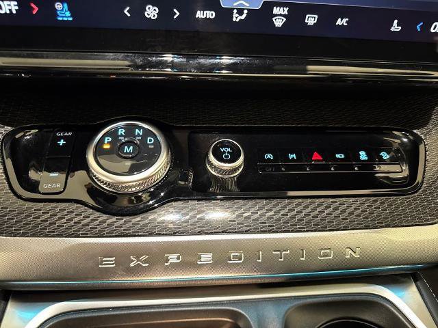 Certified 2025 Ford Expedition Platinum w/ Stealth Performance Package image 30