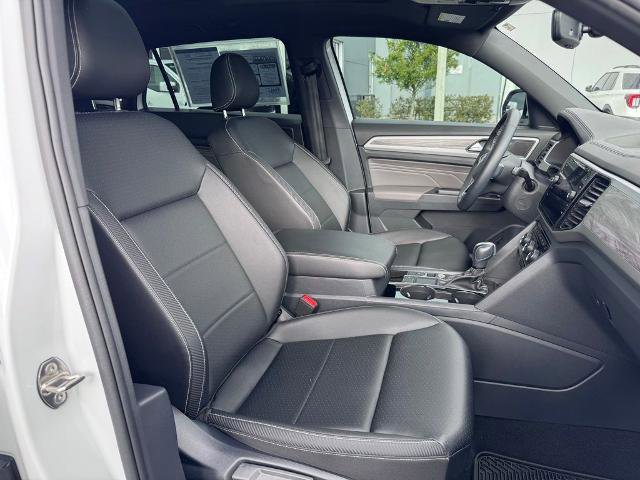 Used 2023 Volkswagen Atlas Cross Sport SE w/ Panoramic Sunroof Package image 21
